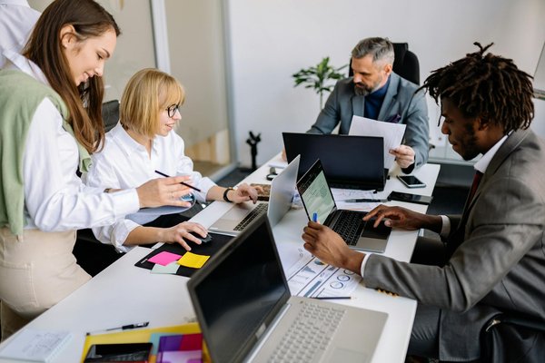 Top 5 logiciels rh pour une gestion efficace et rapide